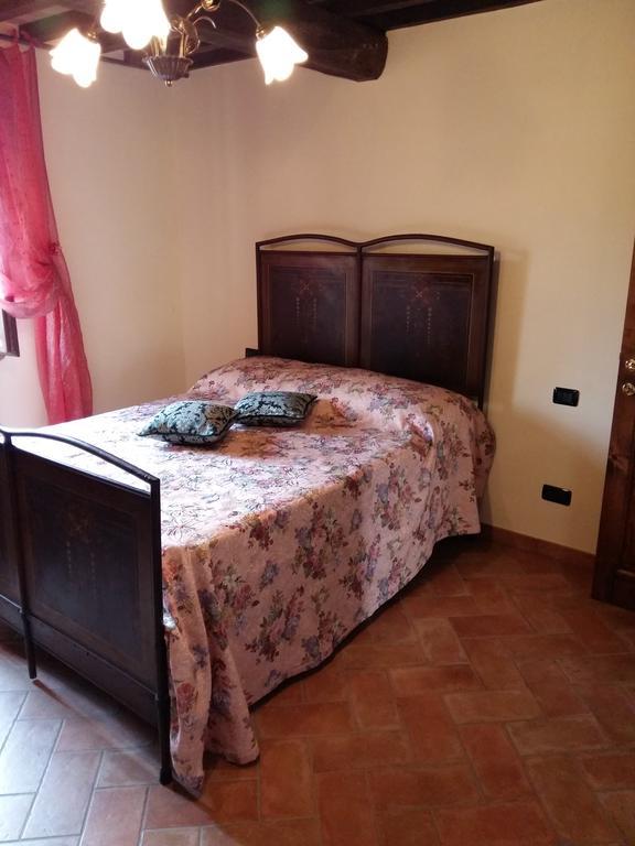Agriturismo Il Melo Valfabbrica ภายนอก รูปภาพ